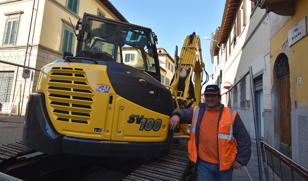 Backhoe SV100 used for roadworks in Siena in the outskirts of Florence Mr. Vincenzo Vinicolo of the Ariete S.r.l. Company