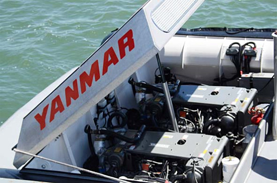 Yanmar 8LV diesel engine installed on Chase Boat YANMAR2