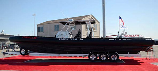 オラクルチームUSA伴走艇「Chase Boat YANMAR2」