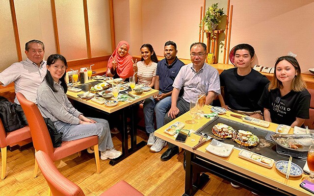 懇親会の様子