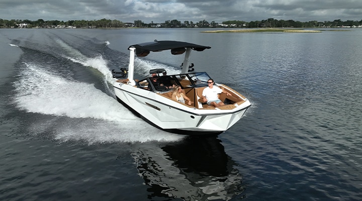 YANMAR available in SUPER AIR NAUTIQUE G25 POWERED BY YANMAR