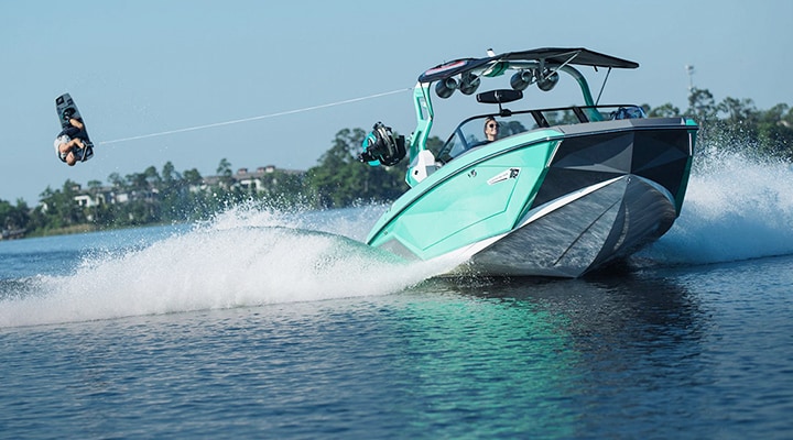 YANMAR available in SUPER AIR NAUTIQUE G25 POWERED BY YANMAR