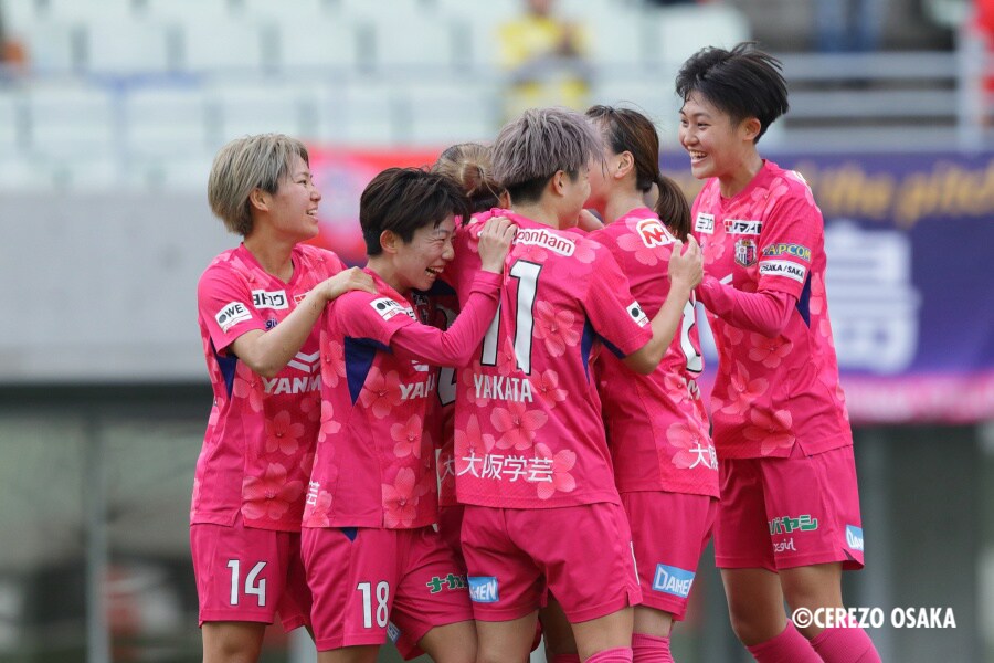 「ものすごくいい雰囲気」のチームで切磋琢磨しながら勝利を目指す［写真］