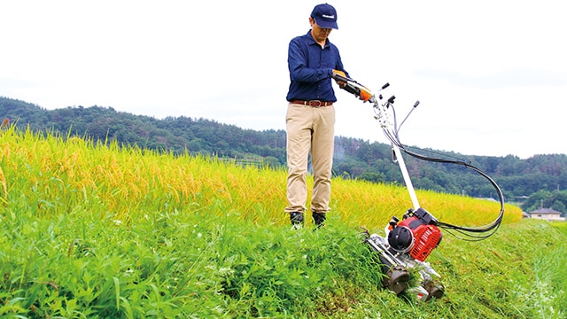 夏こそ 重労働を快適に 自走式あぜ草刈機 営農情報 営農plus 農業 ヤンマー