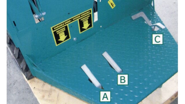サイレージフィーダー 52-2SBS / 70-2SBS / 90-2SBS｜畜産・酪農機器