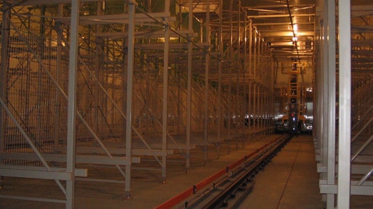 自動倉庫式予冷庫写真