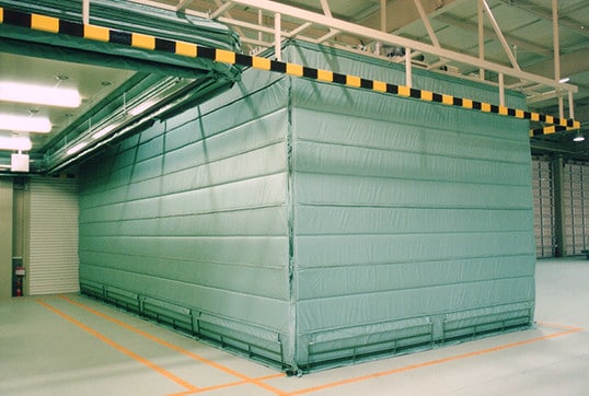 テント式予冷庫写真