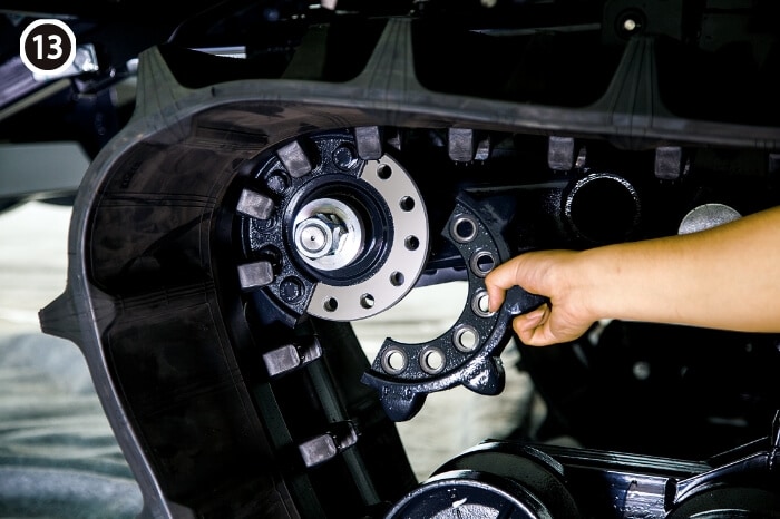 クローラ駆動2分割スプロケット