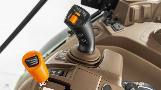 ジョンディア　5点セット 作業性｜JD-5Mシリーズ｜ジョンディア｜製品・サービス｜農業