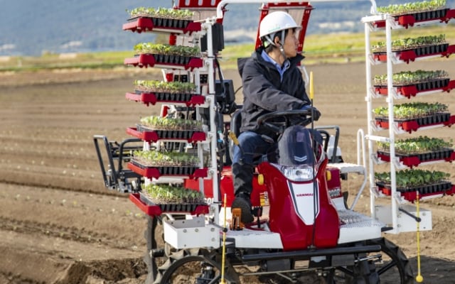 操作性｜乗用全自動野菜移植機PW200Rシリーズ｜野菜機器 - 野菜移植機