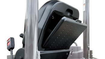 シート背面のレターケースを開いた写真