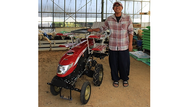 ヤンマー、全自動定植機 野菜機器 - 野菜移植機｜製品・サービス｜農業｜ヤンマー