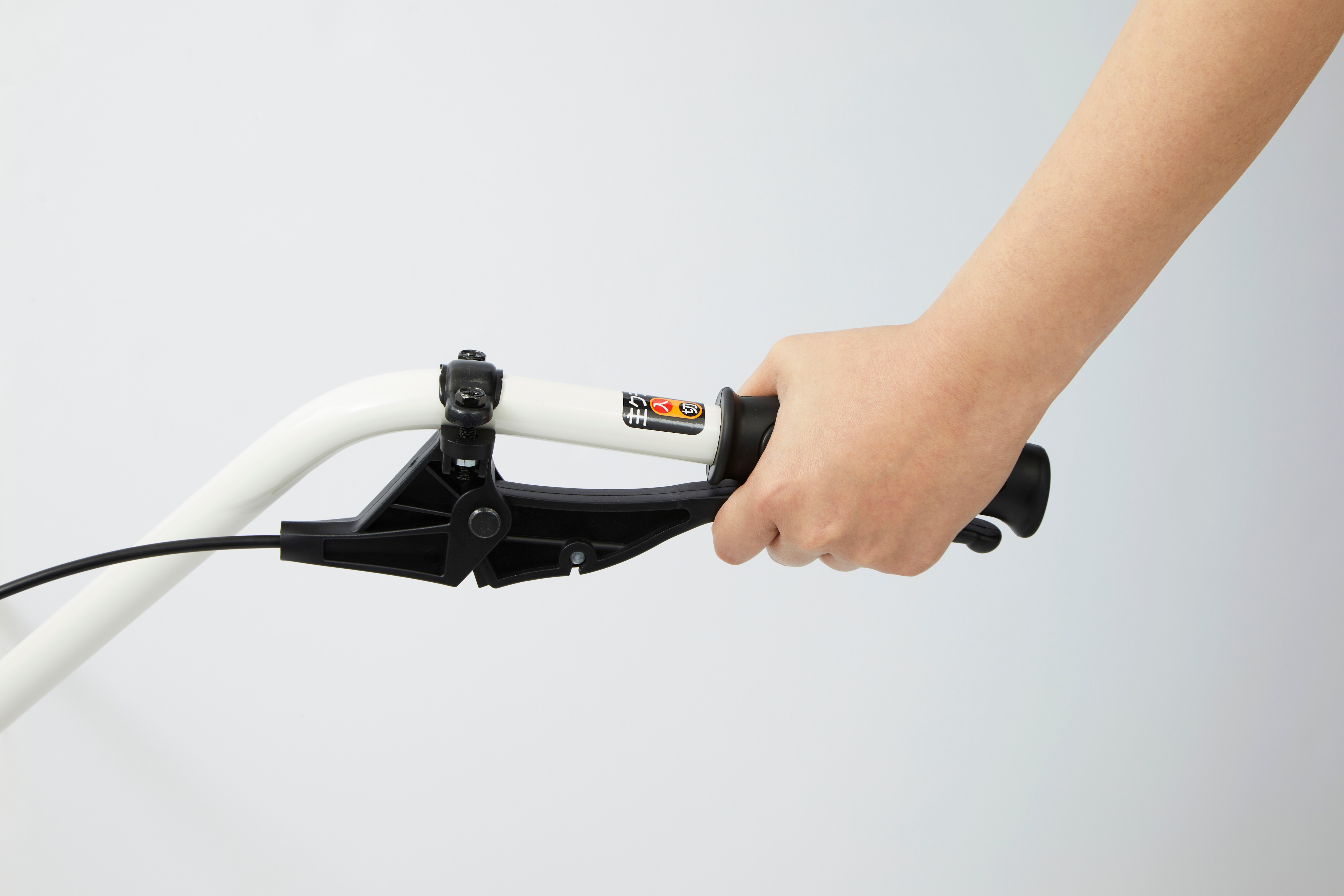 コンパクトで取り扱いやすいミニ耕うん機「YK301QTシリーズ」を発売